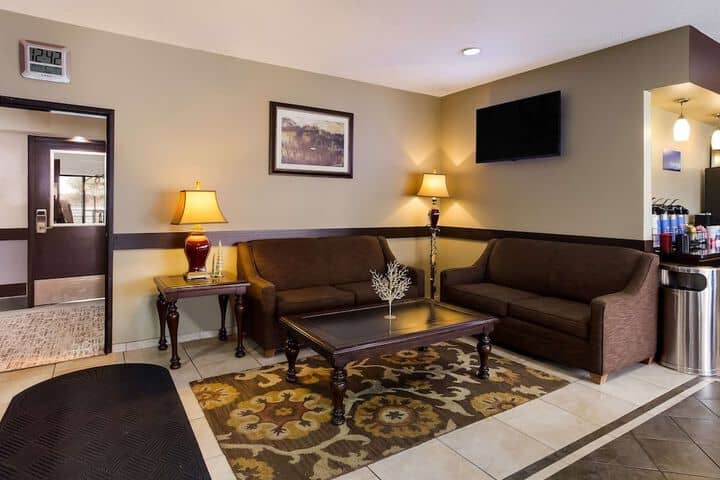 Hotel Interior 4 of 39