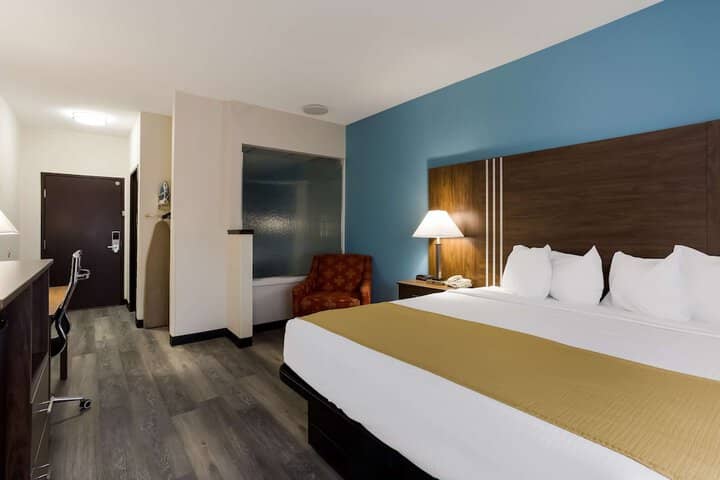 Room 20 of 39