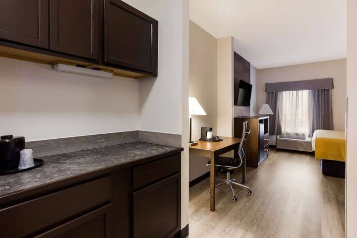 Room 21 of 39