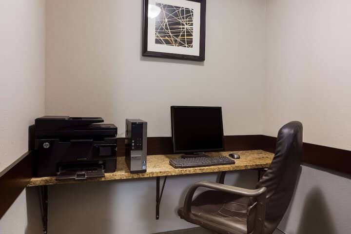 Business Center 39 of 39